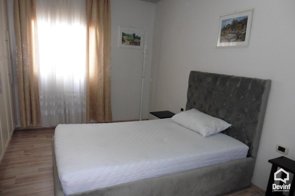 Tirane Qera Apartament 3+1+A Apartamenti ndodhet ne zonen e ish Ekspozites Shqiperia Sot apartament