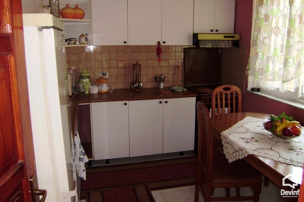 Tirane Qera Apartament 2+1+G Apartamenti ndodhet ne Rr. Elbasanit shume prane Ambasades se Shteteve te Bashkuara te Amerikes kat vile
