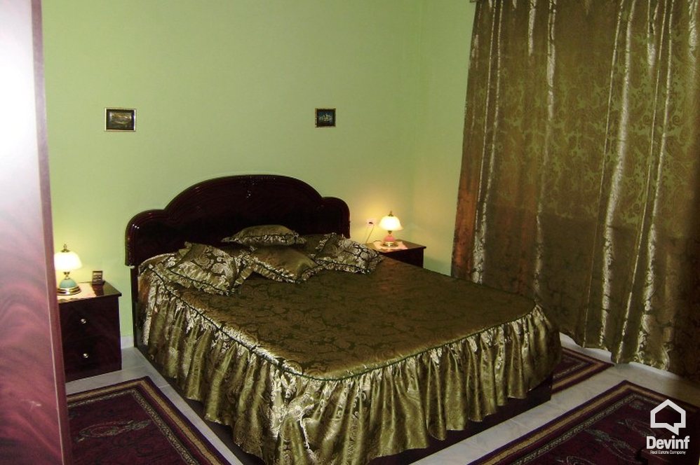 Tirane Qera Apartament 2+1+G Apartamenti ndodhet ne Rr. Elbasanit shume prane Ambasades se Shteteve te Bashkuara te Amerikes kat vile