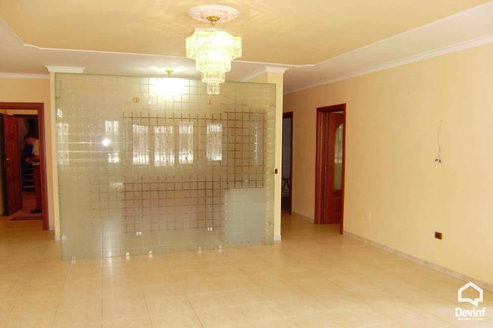 Tirane For Rent Apartment 3+1+A Apartment located in the area of Blloku Apartment Office