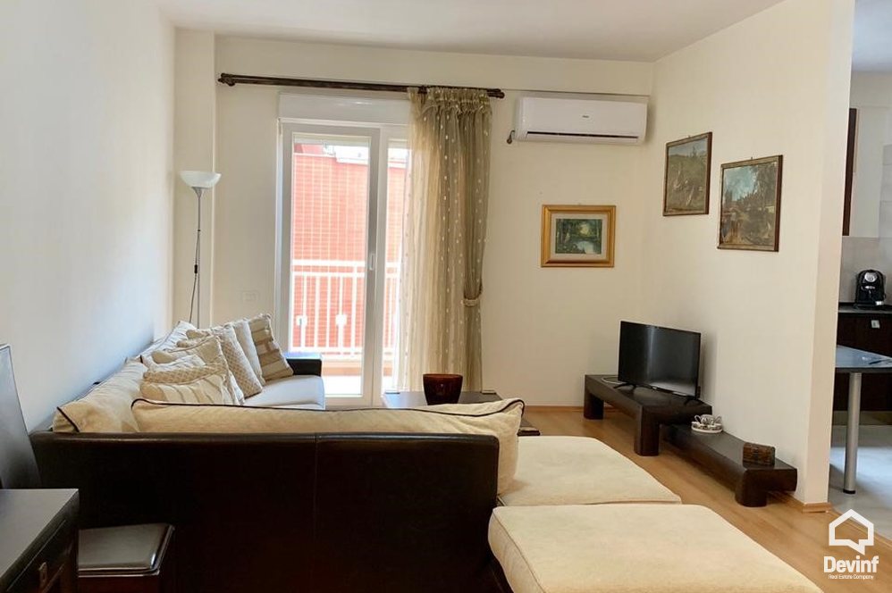 Tirane Qera Apartament 2+1 Apartament ne pallat te ri prane qendres, ne fillim te Rr. Myslym Shyri apartament
