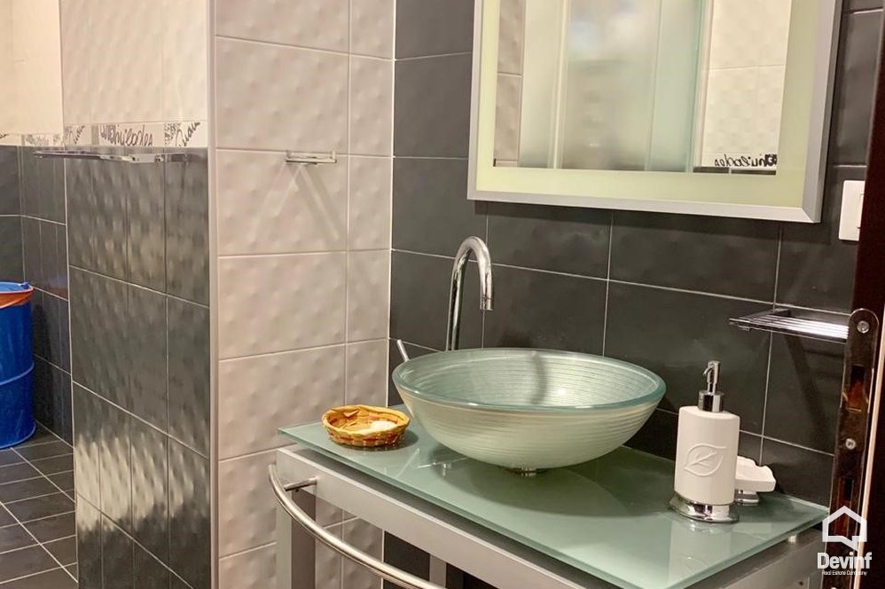 Tirane Qera Apartament 2+1 Apartament ne pallat te ri prane qendres, ne fillim te Rr. Myslym Shyri apartament
