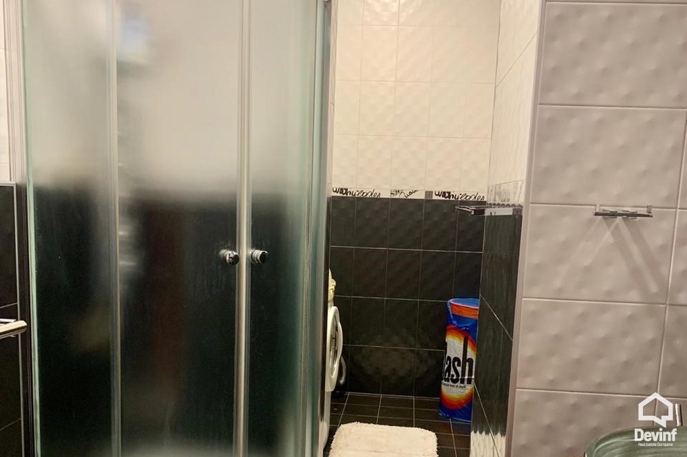 Tirane Qera Apartament 2+1 Apartament ne pallat te ri prane qendres, ne fillim te Rr. Myslym Shyri apartament
