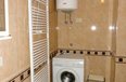 Ne Shitje Apartament 2+1+A Apartamenti ndodhet ne nje pallat te ri prane Qendres Nderkombetare te Kultures (Piramides) Tirane