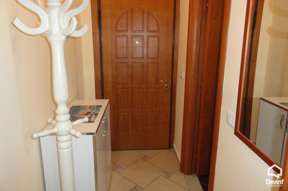Tirane Qera Apartament 1+1+A Apartamenti ndodhet ne nje ndertim te ri ne Rrugen Myslym Shyri apartament