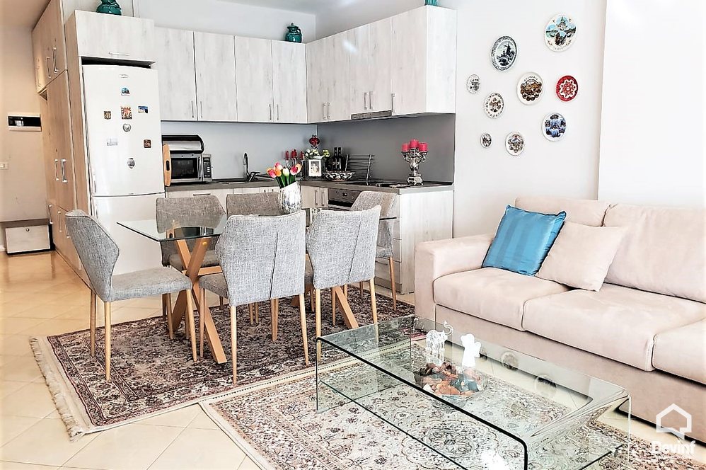 Tirane Qera Apartament 1+1 Apartamenti ndodhet ne nje pallat te ri prane qendres apartament