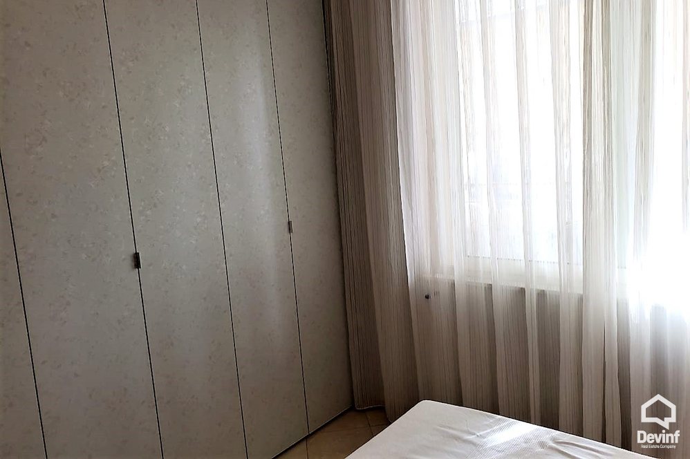 Tirane Qera Apartament 1+1 Apartamenti ndodhet ne nje pallat te ri prane qendres apartament