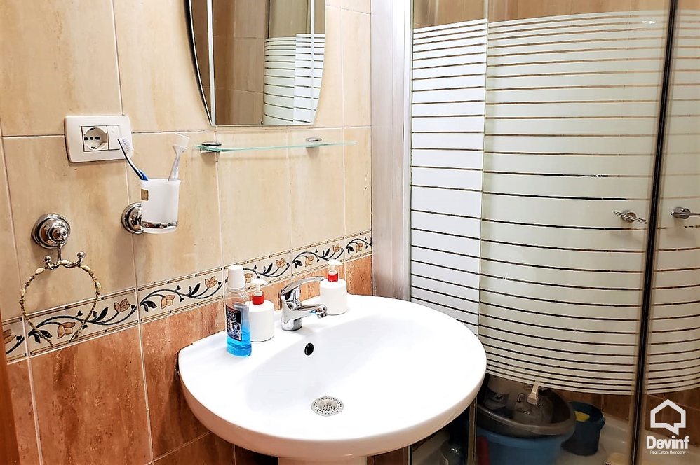 Tirane Qera Apartament 1+1 Apartamenti ndodhet ne nje pallat te ri prane qendres apartament