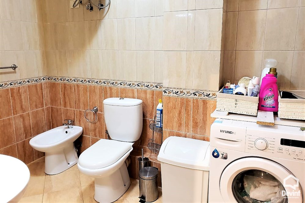 Tirane Qera Apartament 1+1 Apartamenti ndodhet ne nje pallat te ri prane qendres apartament
