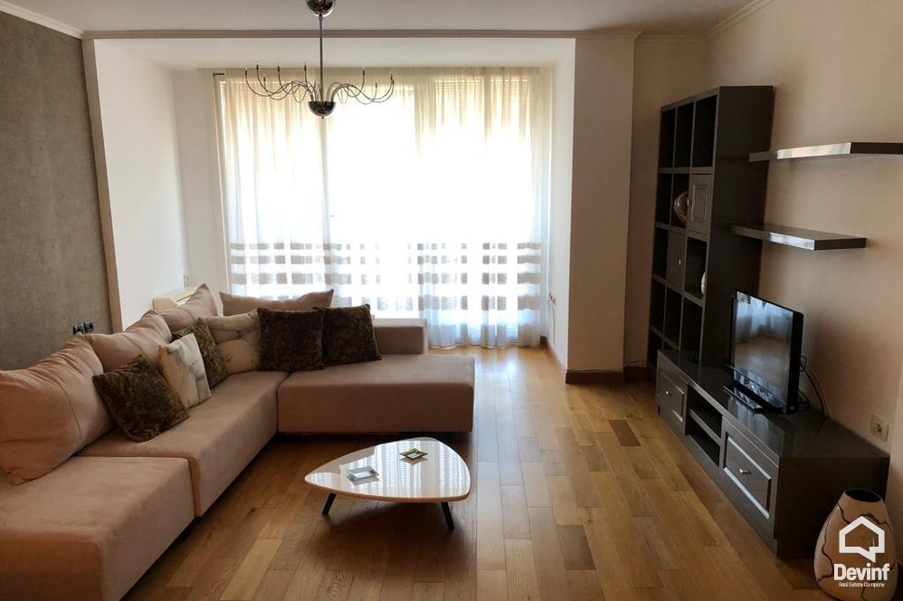 Tirane Qera Apartament 2+1+A Apartament ne nje pallat te ri ne zonen prane Piramides apartament