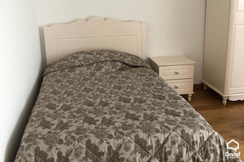 Tirane Qera Apartament 2+1+A Apartament ne nje pallat te ri ne zonen prane Piramides apartament