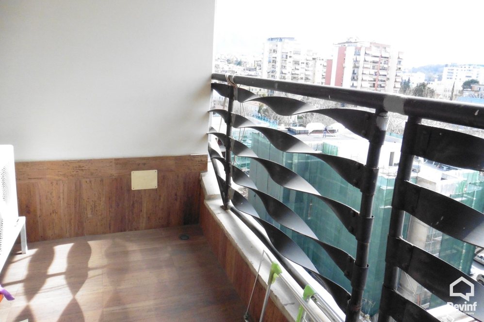 Tirane Qera Apartament 2+1+A Apartament ne nje pallat te ri ne zonen prane Piramides apartament