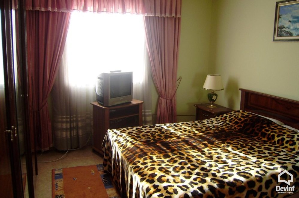 Tirane Qera Apartament 2+1+A Apartament ne nje pallat te ri ne zonen e ish Bllokut apartament