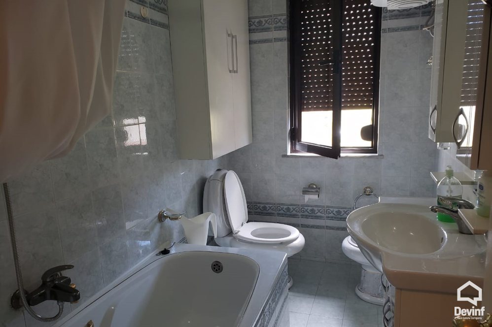 Tirane Shitje Apartament 2+1+A Apartament ne nje pallat te ri qe ndodhet prane Akademise se Arteve apartament