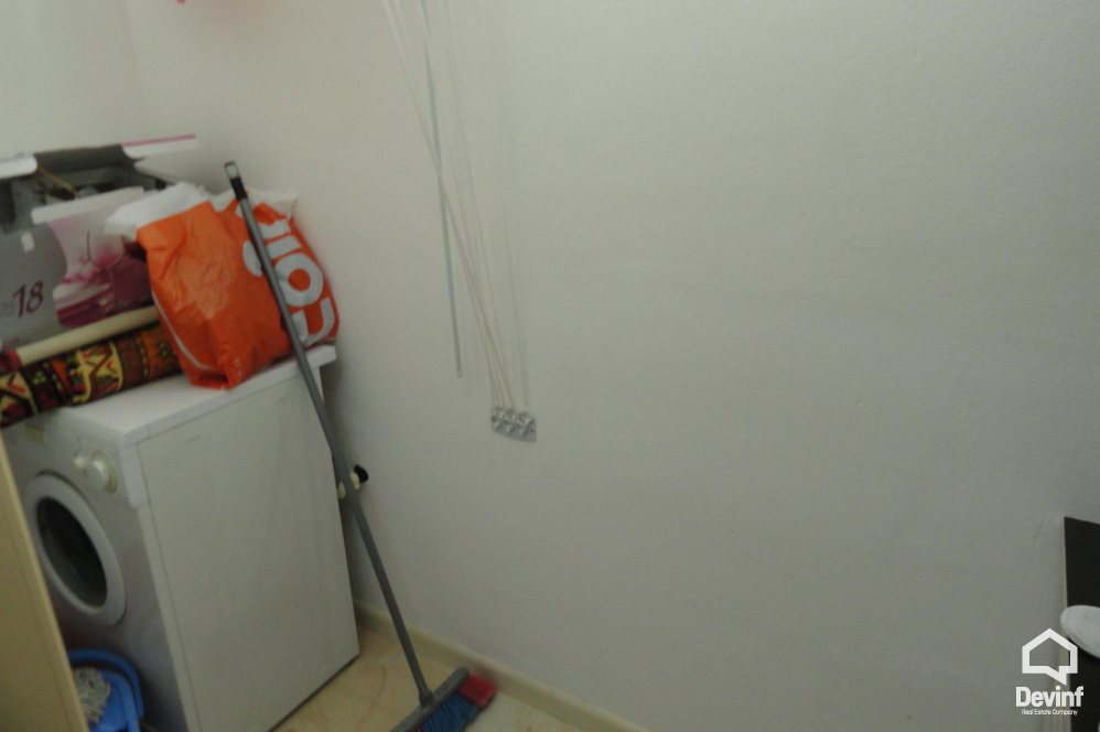 Tirane Shitje Apartament 1+1+A Apartament ne pallat te ri shume prane Kompleksit Taiwan apartament