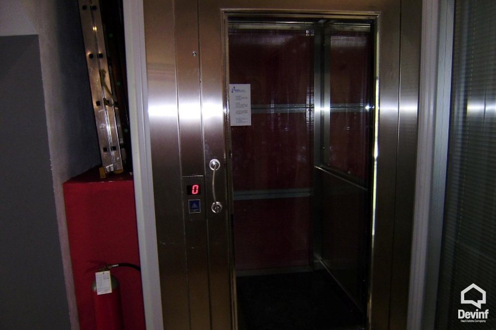 Tirane For Sale Office  It is located close to Albanian Presidency. Office