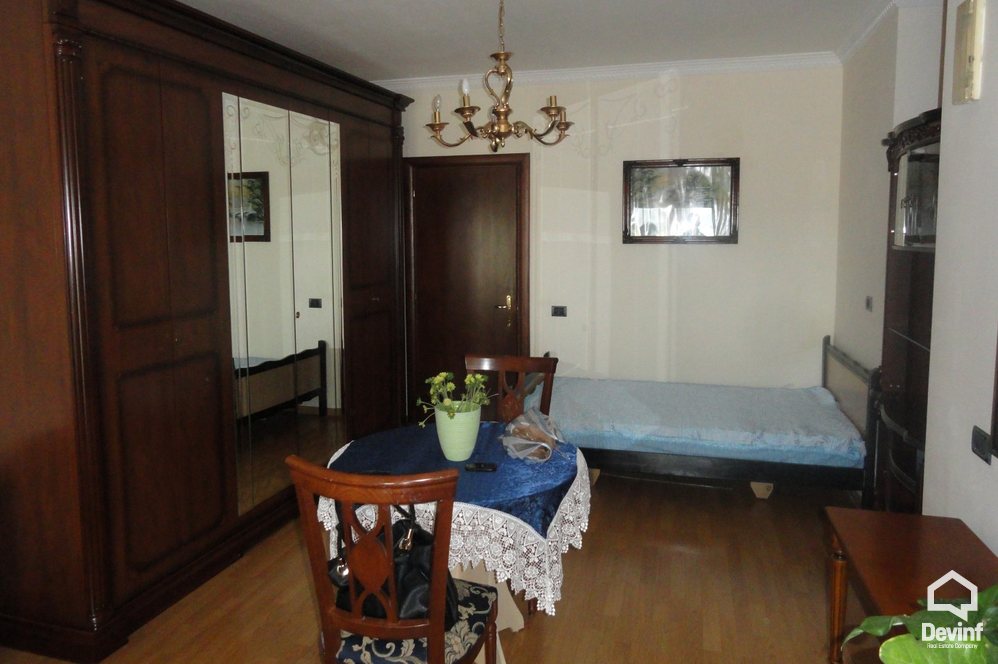 Tirane Qera Apartament Garsoniere Dhome ne Rr. Myslym Shyri garsoniere