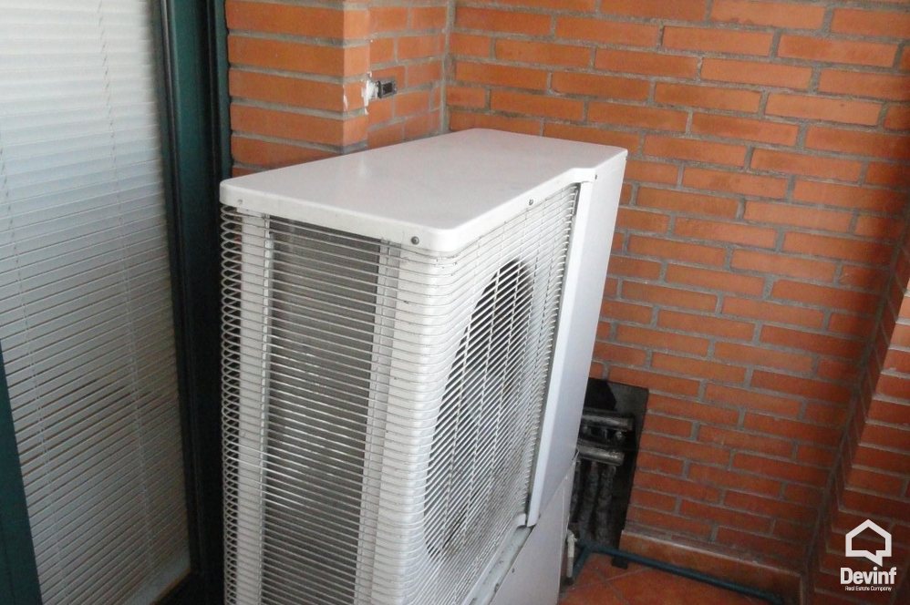 Tirane For Rent Office  Office in a modern building located in the center of Blloku area Apartment turistike studio ligjore Noter
