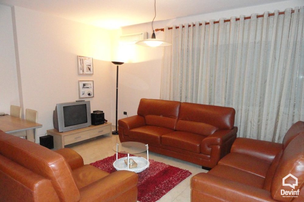 Tirane Qera Apartament 2+1+A Apartament ne pallat te ri ne zonen e ish Bllokut apartament