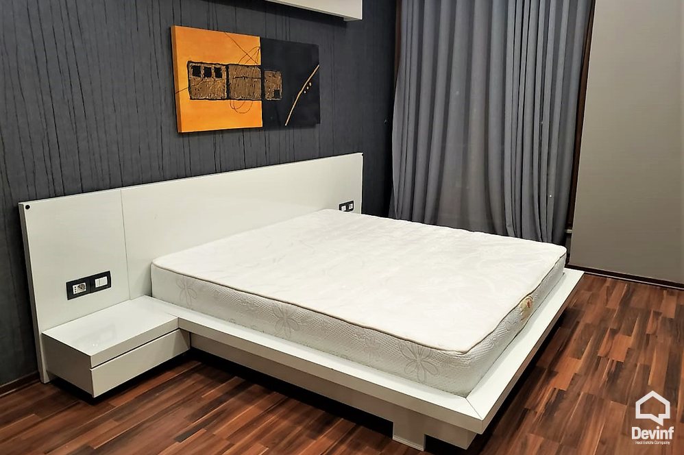 Tirane Qera Apartament 1+1+A Apartamenti ndodhet ne nje pallat te ri ne qender te Tiranes apartament