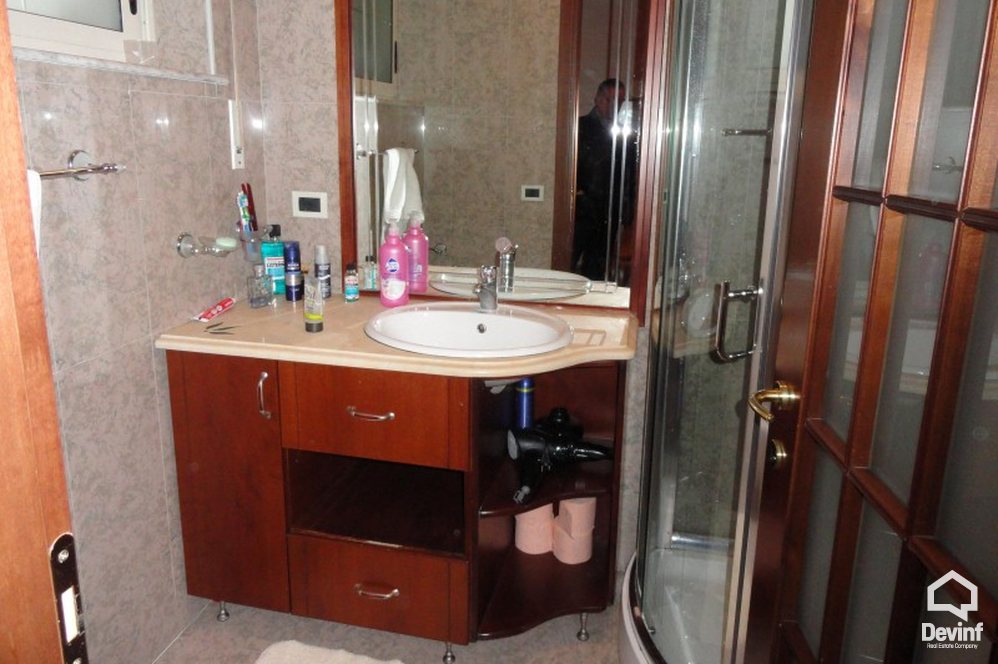 Tirane For Sale Apartment 3+1+A This apartmant is located close to the green park of Tirana on Elbasani Street. Apartment