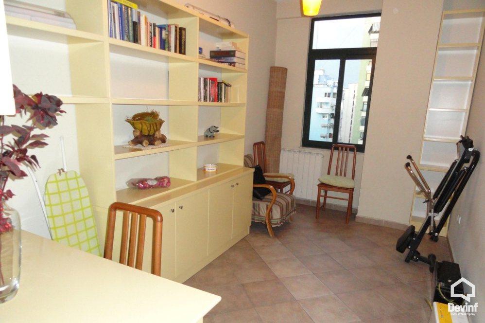 Tirane For Rent Apartment 3+1 Apartament in a modern building near to the district Court of Tirana Apartment