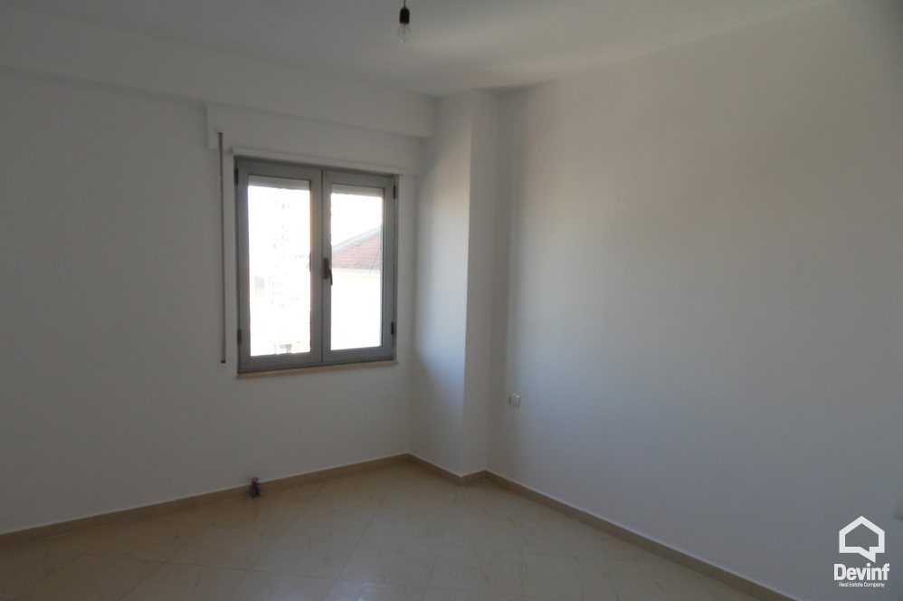 Tirane Shitje Apartament 1+1+A Rruga Siri Kodra apartament