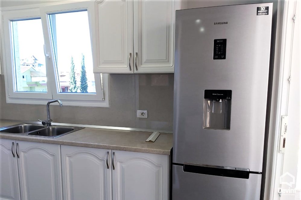 Tirane Qera Apartament 2+1+A Kat vile ne zonen e vilave ne Selite apartament kat vile