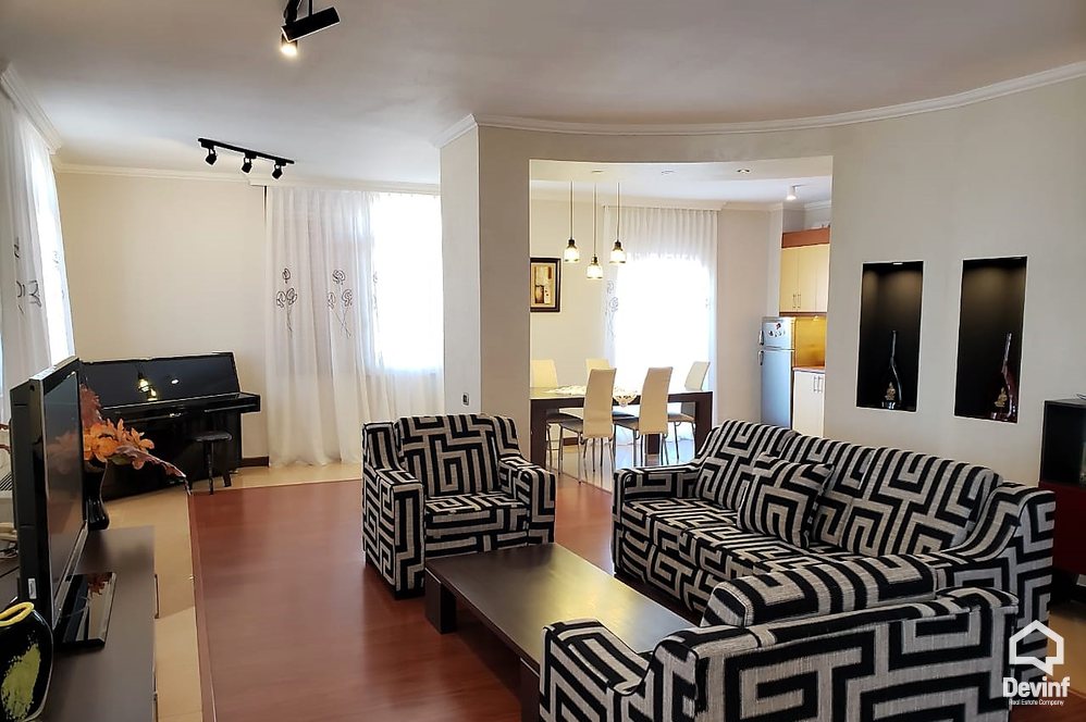 Tirane Qera Apartament 3+1+G Apartament ne nje pallat te prane Qendres Taivan apartament