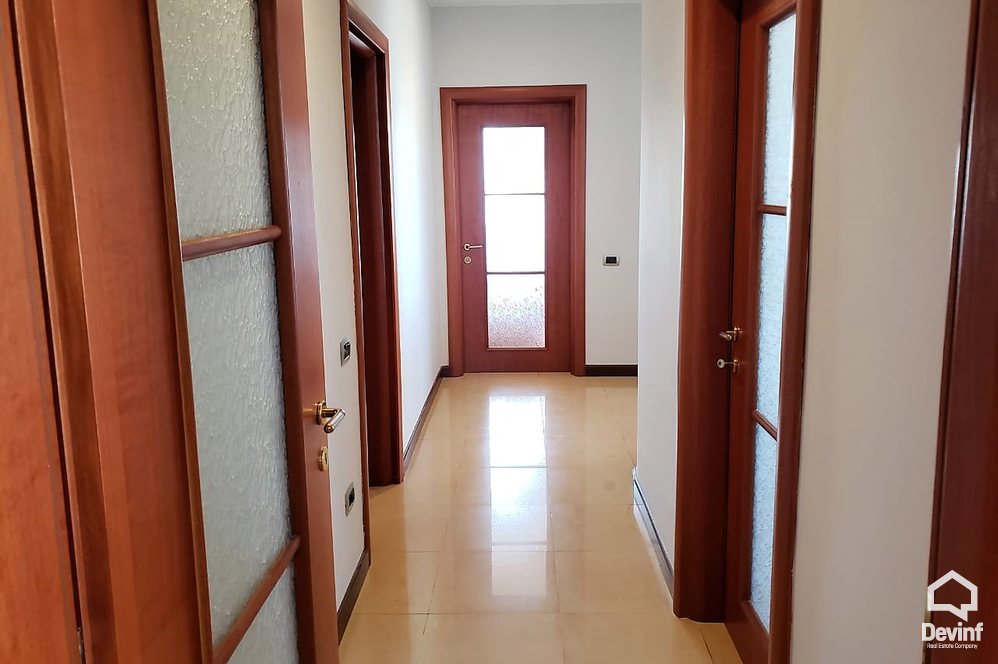 Tirane Qera Apartament 3+1+G Apartament ne nje pallat te prane Qendres Taivan apartament