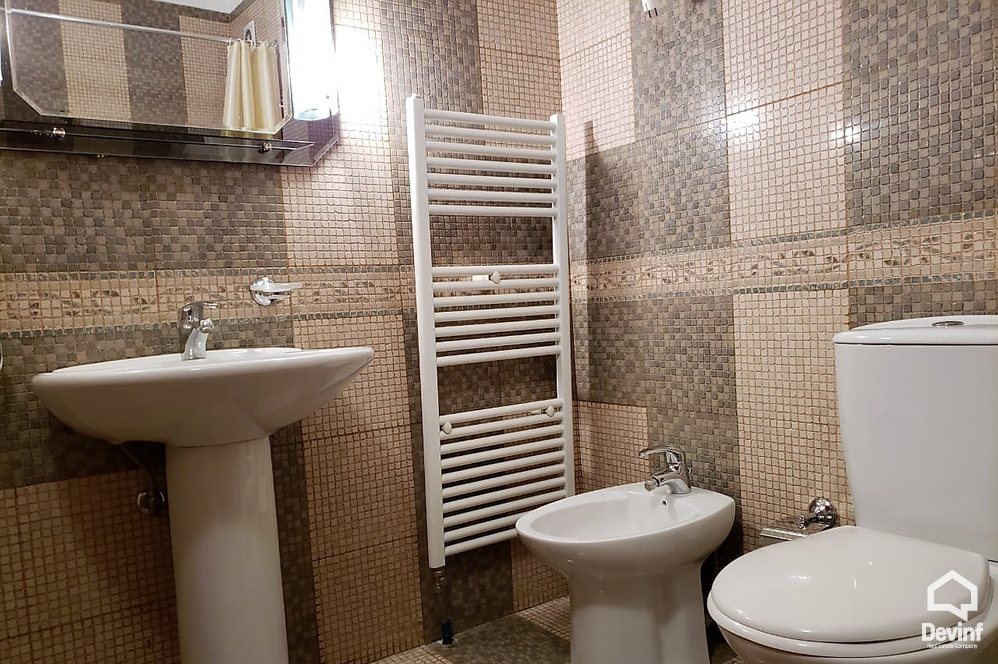 Tirane Qera Apartament 3+1+G Apartament ne nje pallat te prane Qendres Taivan apartament