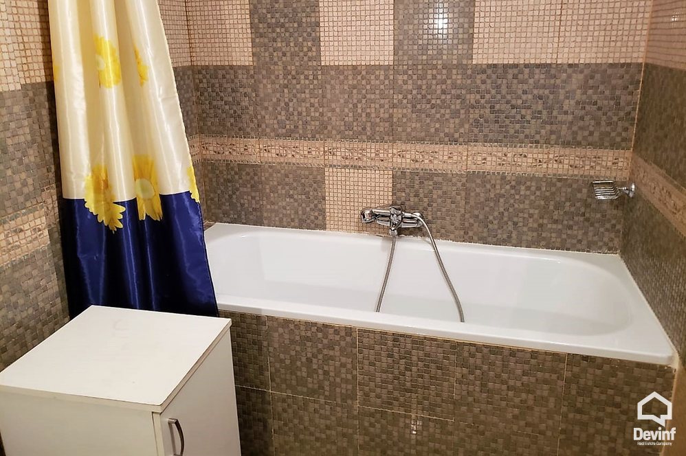 Tirane Qera Apartament 3+1+G Apartament ne nje pallat te prane Qendres Taivan apartament