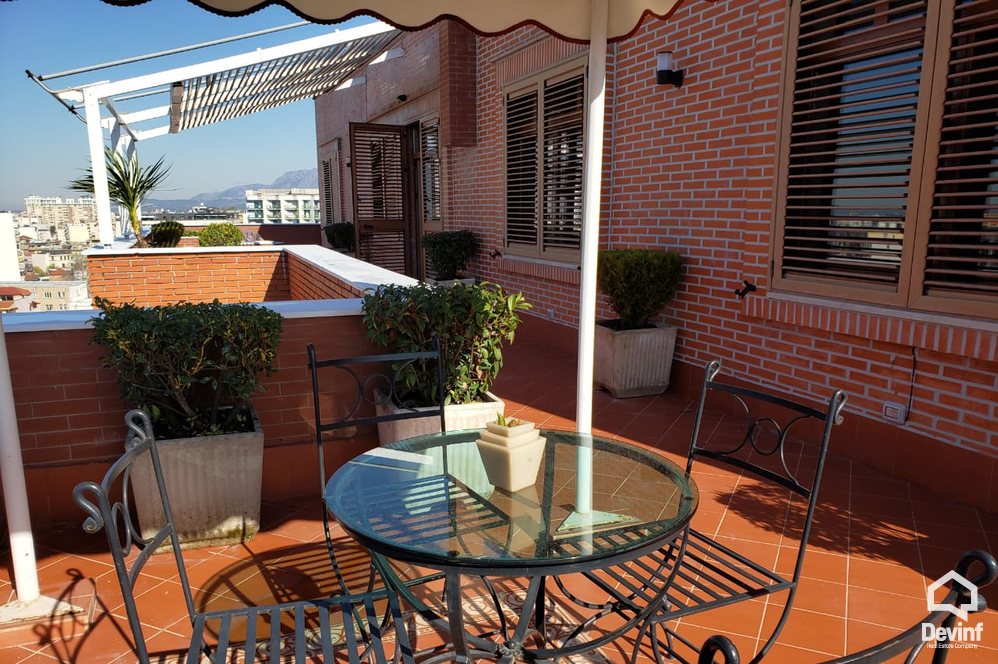 Tirane Qera Apartament 3+1+G Apartament ne nje pallat te prane Qendres Taivan apartament