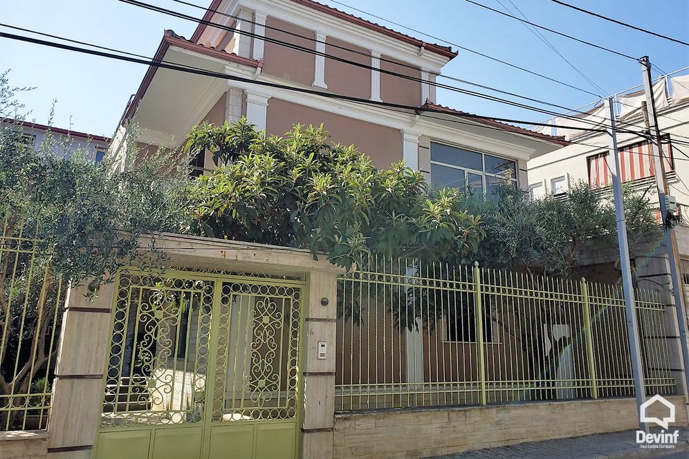 Tirane Qera Vile Me shume se 4 dhoma Blloku i Vilave Selite, Tirane. vile kompleks rezidencial
