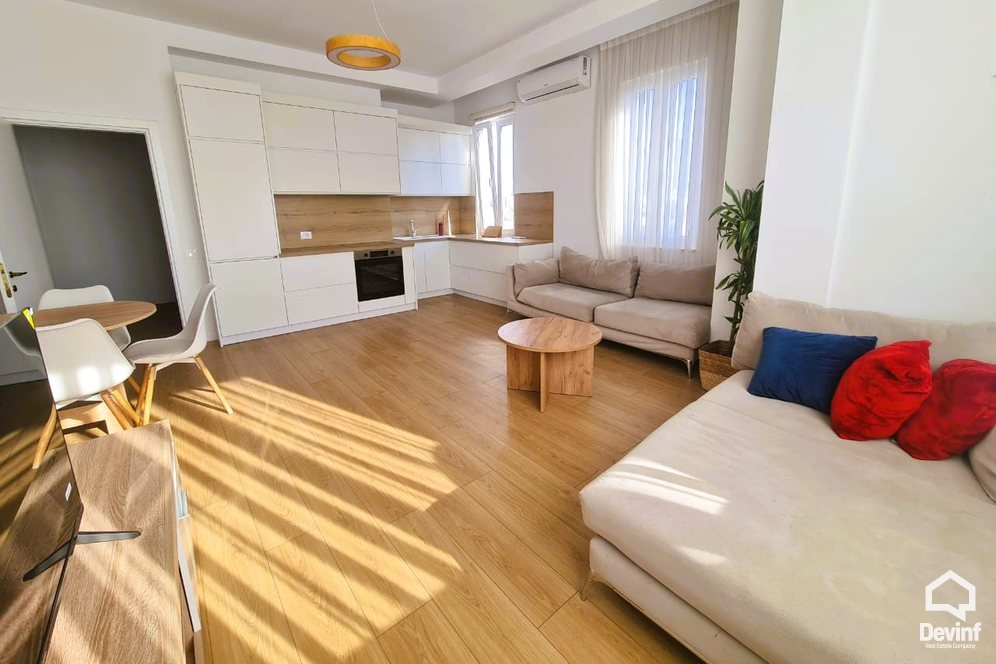 Tirane Qera Apartament 2+1 Apartament ne zonen e Bllokut apartament