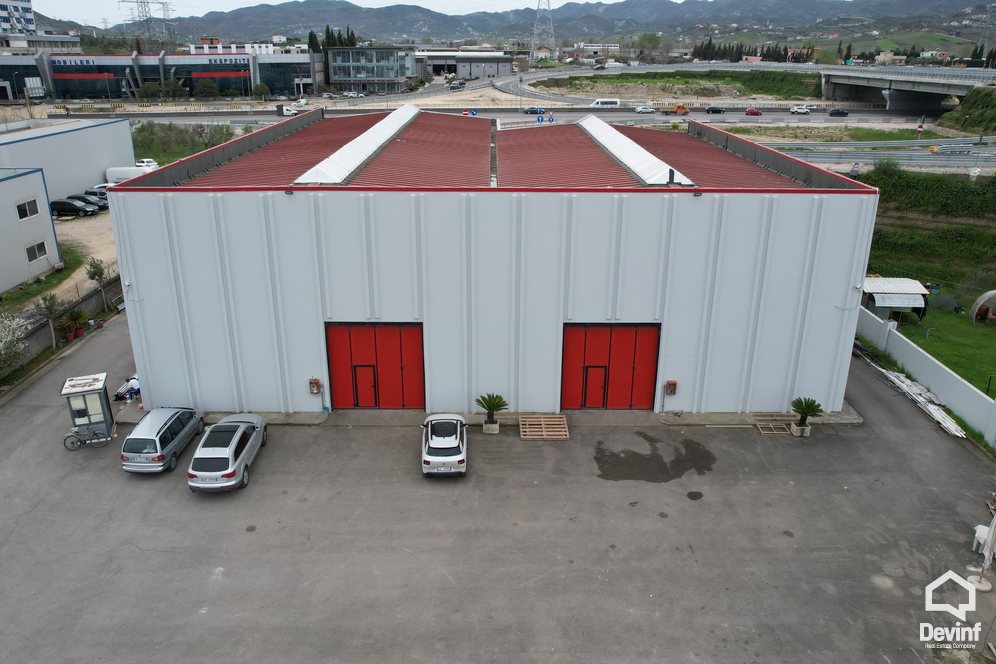 Tirane Shitje Magazine  Kryqëzimi i Autostrades Tirane - Durres me Autostraden Thumanë - Kashar magazine prodhim industri fasoneri ekspozite