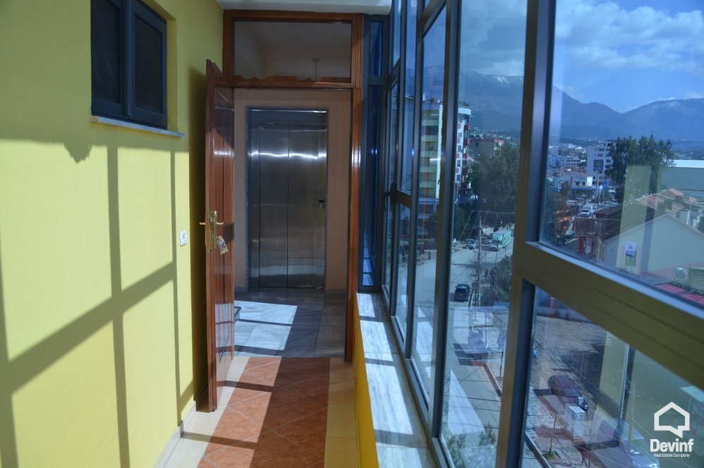 Tirane Qera Ndertese Multifunksionale  Objekti ndodhet ne Rr. Dibres apartament