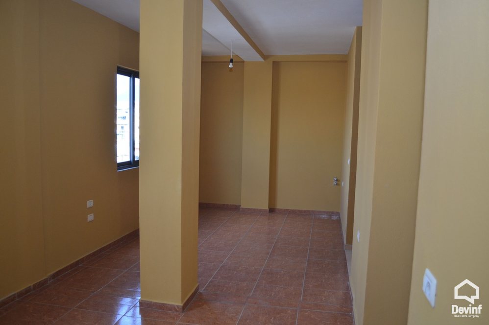 Tirane Qera Ndertese Multifunksionale  Objekti ndodhet ne Rr. Dibres apartament
