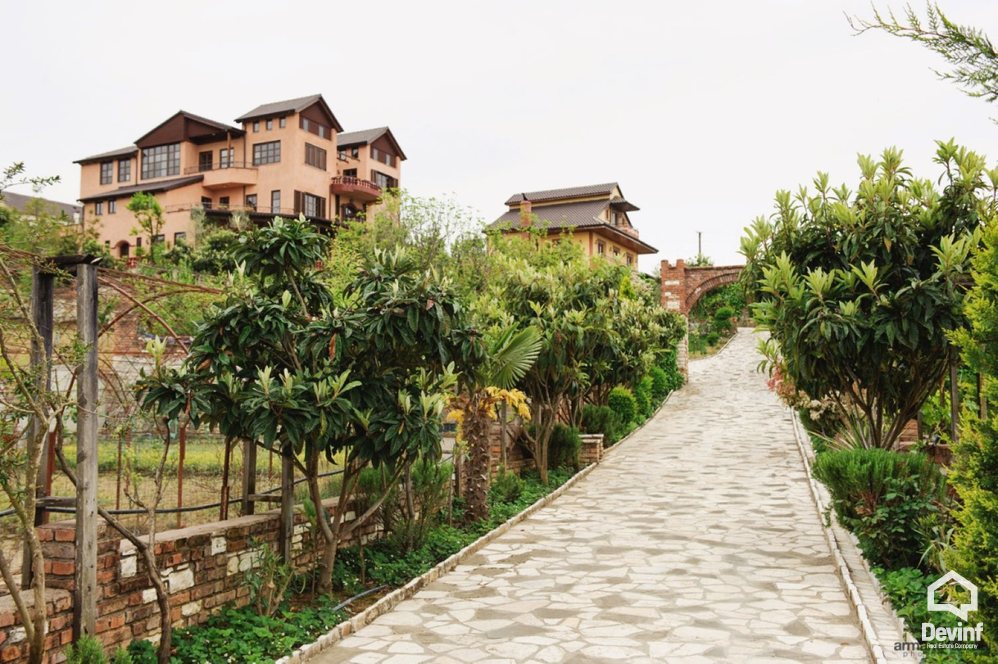 Tirane For Sale Villa  Positioned in Kavaja street, in Peze-Helmes area, in south-west side of Tirana. Villa
