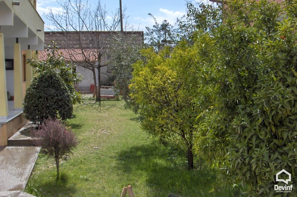 Tirane For Rent Multifunctional Building Me shume se 4 dhoma Villa situated in Street Siri Kodra  