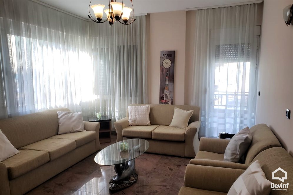 Tirane Qera Apartament 1+1+G Apartament ne zonen e Bllokut apartament