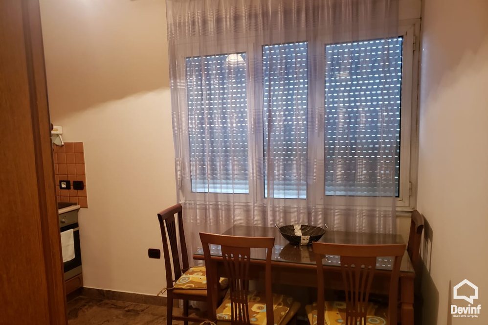 Tirane Qera Apartament 1+1+G Apartament ne zonen e Bllokut apartament