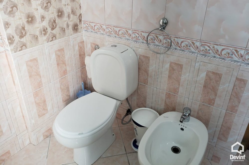 Tirane Qera Apartament 1+1+G Apartament ne zonen e Bllokut apartament