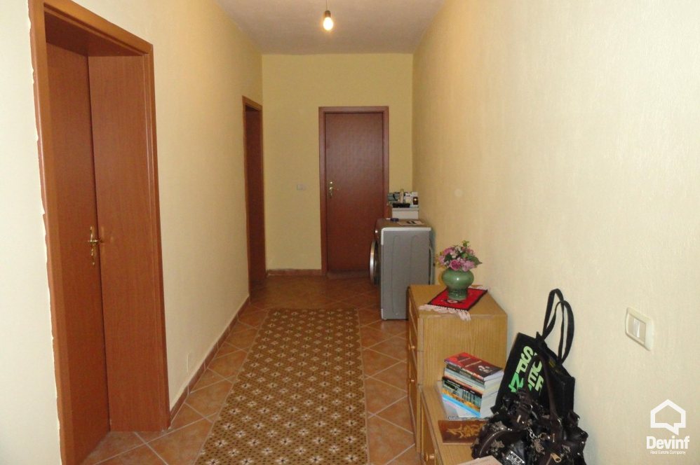 Tirane Shitje Apartament 2+1+A Pallati i ri i ndodhur prane Qendres Kristal apartament