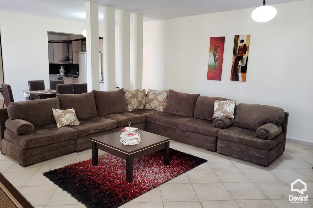 Tirane Qera Apartament 2+1+A Apartament i ri prane Hotel Sheraton apartament