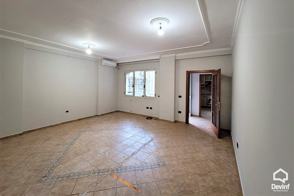 Tirane Qera Apartament 2+1+G Ambjent per zyre ne zonen e Bllok apartament zyre