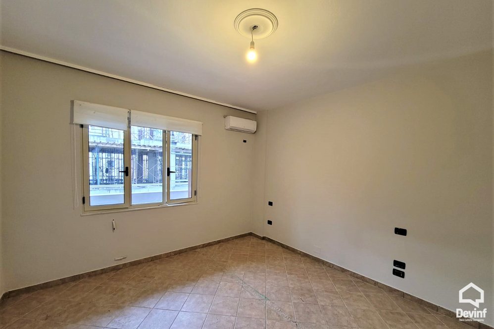 Tirane Qera Apartament 2+1+G Ambjent per zyre ne zonen e Bllok apartament zyre