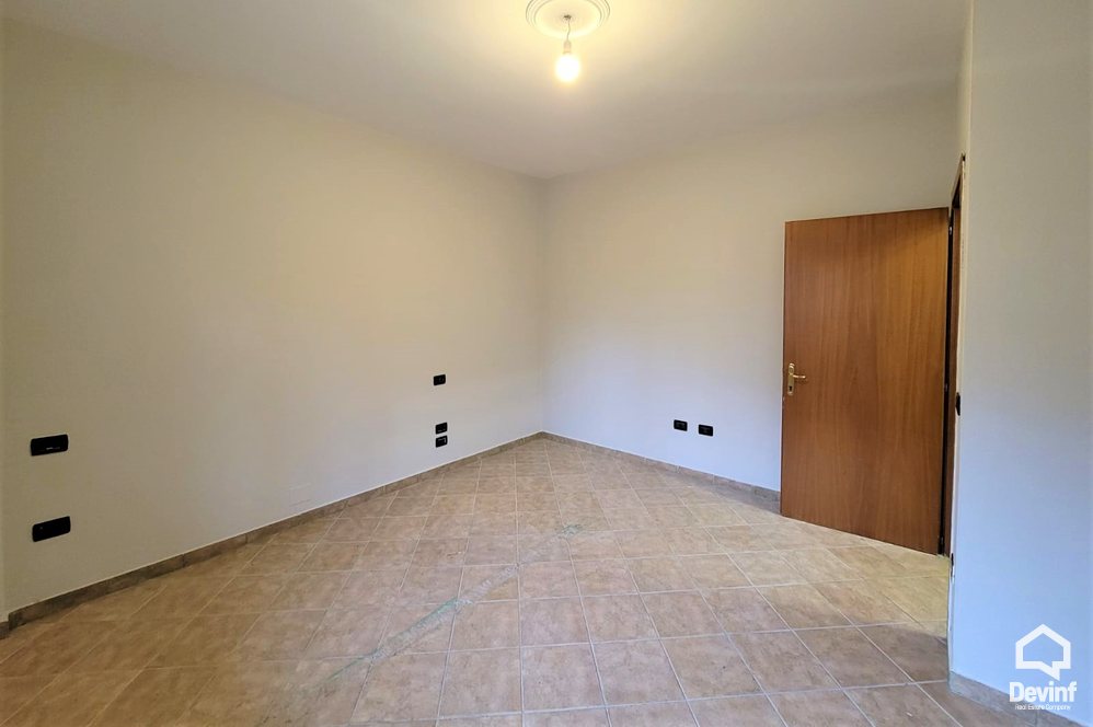 Tirane Qera Apartament 2+1+G Ambjent per zyre ne zonen e Bllok apartament zyre