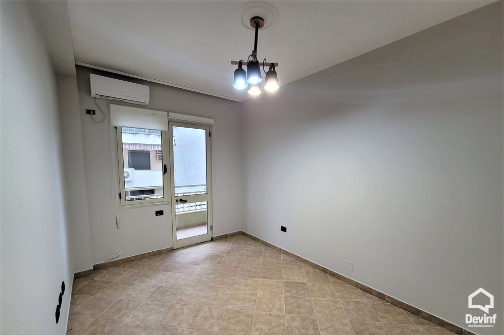Tirane Qera Apartament 2+1+G Ambjent per zyre ne zonen e Bllok apartament zyre