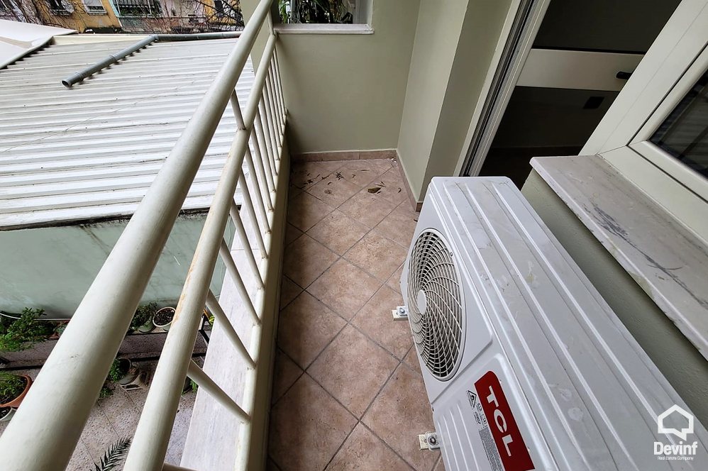 Tirane Qera Apartament 2+1+G Ambjent per zyre ne zonen e Bllok apartament zyre